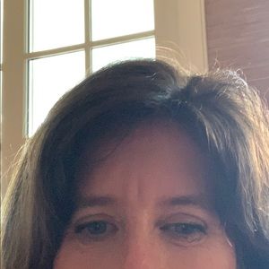 Meet your Posher, Corinne